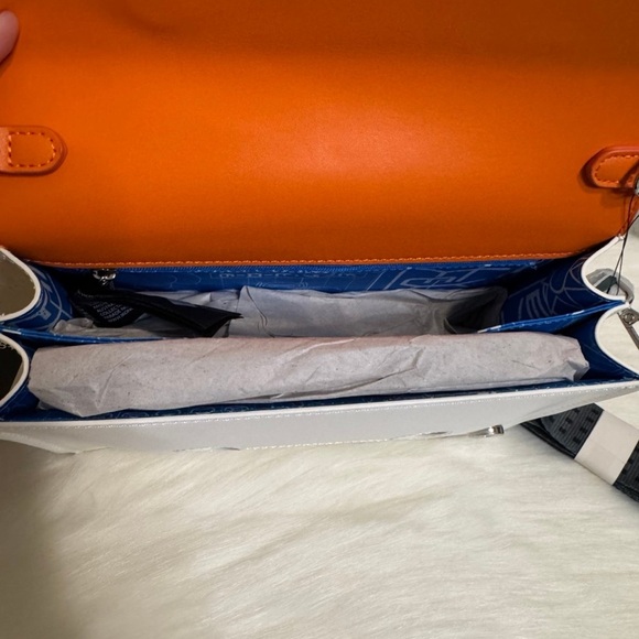 Loungefly Disney Big Hero 6 Baymax Suit Split Crossbody Bag - Picture 10 of 10